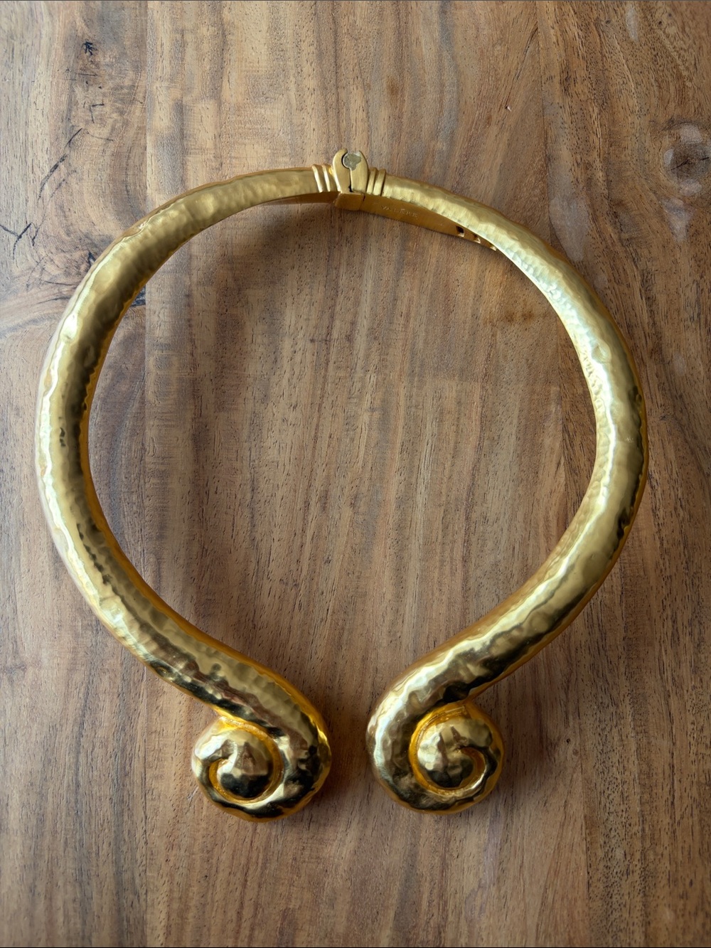 Valere - Gold Hammered Torque Necklace - Women Jewelry